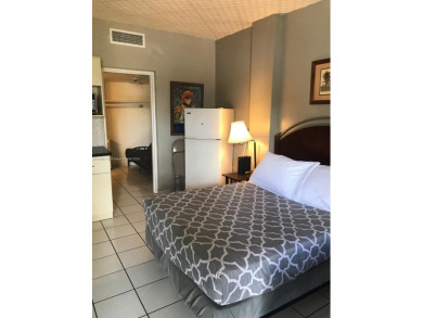 Beach Condo For Sale in Hallandale Beach, Florida