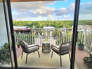 Beach Condo For Sale in North Miami, Florida