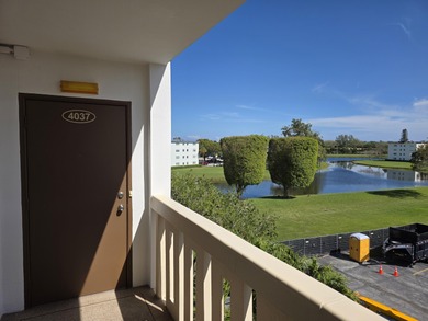 Beach Condo For Sale in Boca Raton, Florida