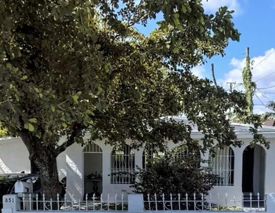 Beach Home For Sale in Pompano Beach, Florida