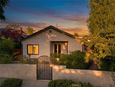 Beach Townhome/Townhouse For Sale in Santa Monica, California