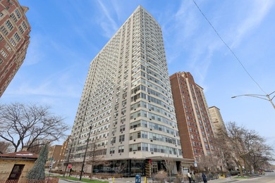 Beach Condo Active Under Contract in Chicago, Illinois