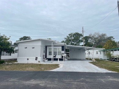 Beach Home For Sale in Bradenton, Florida