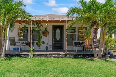 Beach Townhome/Townhouse For Sale in Dania, Florida