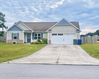 Beach Home Sale Pending in Sneads Ferry, North Carolina