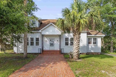 Beach Home Sale Pending in Milton, Florida