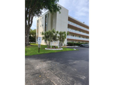 Beach Condo For Sale in Dania, Florida