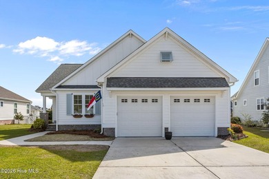 Beach Home Sale Pending in Morehead City, North Carolina