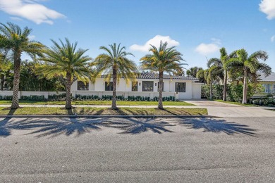 Beach Home For Sale in West Palm Beach, Florida