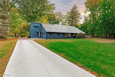 Beach Home For Sale in Bratenahl, Ohio