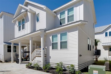 Beach Townhome/Townhouse For Sale in Port Aransas, Texas