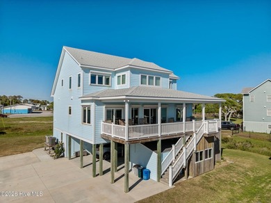 Beach Home For Sale in Harkers Island, North Carolina