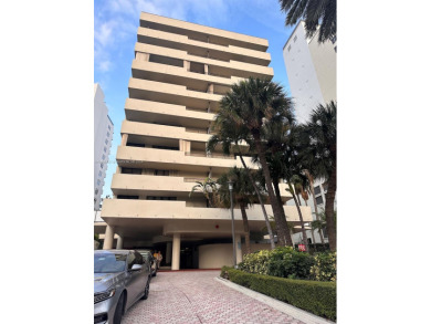 Beach Condo For Sale in Miami Beach, Florida