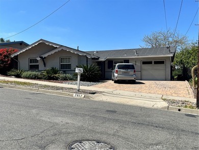 Beach Home Sale Pending in Oceanside, California