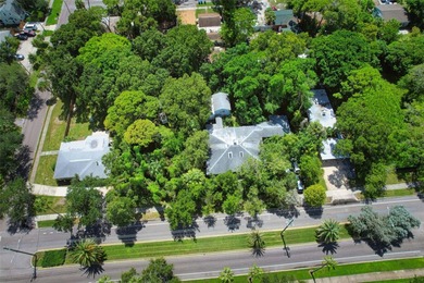 Beach Home For Sale in St. Petersburg, Florida