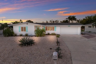 Beach Home For Sale in Bradenton, Florida