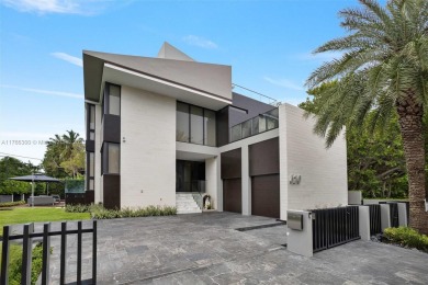 Beach Home For Sale in Key Biscayne, Florida