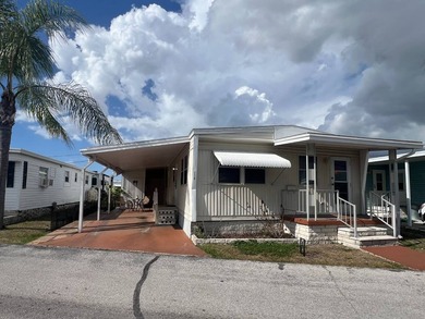 Beach Home For Sale in St. Petersburg, Florida