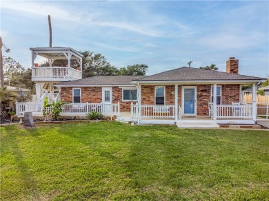 Beach Home For Sale in Rockport, Texas