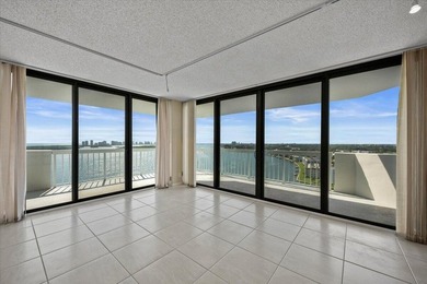 Beach Condo Active Under Contract in North Palm Beach, Florida