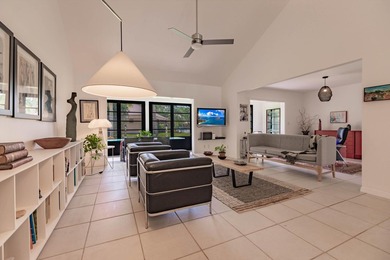 Beach Townhome/Townhouse For Sale in Hobe Sound, Florida