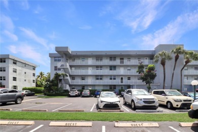 Beach Condo For Sale in Oakland Park, Florida
