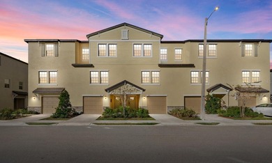 Beach Townhome/Townhouse For Sale in Tampa, Florida