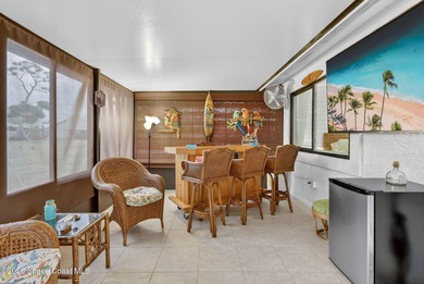 Beach Townhome/Townhouse Sale Pending in Port Saint Lucie, Florida