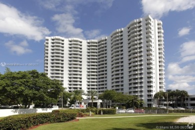 Beach Condo For Sale in Aventura, Florida