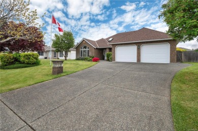 Beach Home For Sale in Qualicum Beach, 