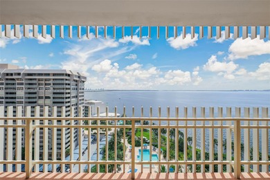 Beach Condo For Sale in Miami, Florida
