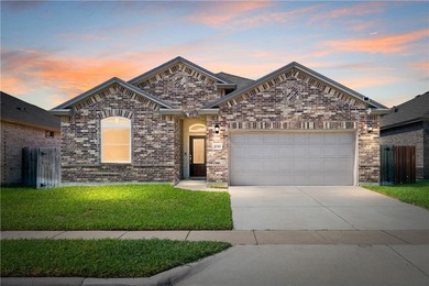 Beach Home Active Under Contract in Portland, Texas