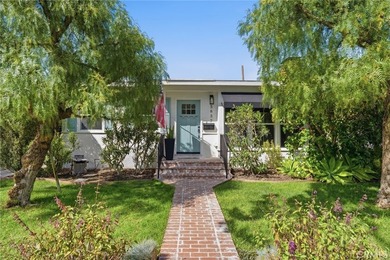 Beach Home Active Under Contract in Long Beach, California