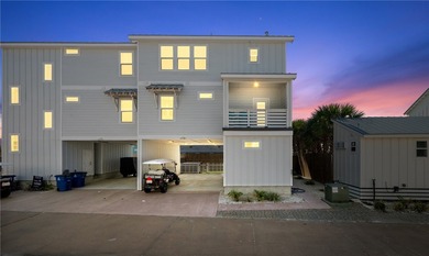 Beach Townhome/Townhouse For Sale in Port Aransas, Texas