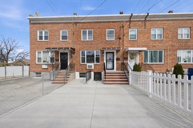 Beach Home For Sale in Bronx, New York