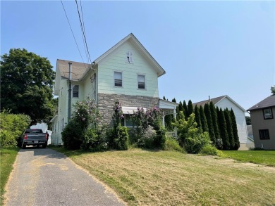 Beach Townhome/Townhouse For Sale in Rochester, New York