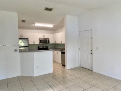 Beach Condo For Sale in Hollywood, Florida