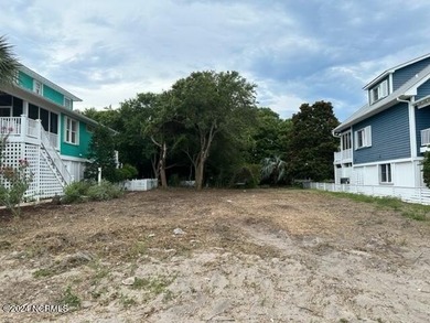 Beach Lot Sale Pending in Kure Beach, North Carolina