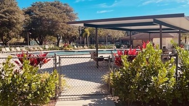 Beach Condo For Sale in Pembroke Pines, Florida