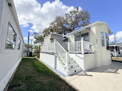 Beach Home For Sale in Bradenton, Florida
