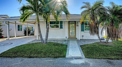 Beach Home For Sale in Longboat Key, Florida