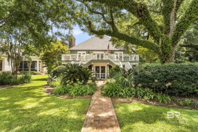 Beach Home For Sale in Fairhope, Alabama