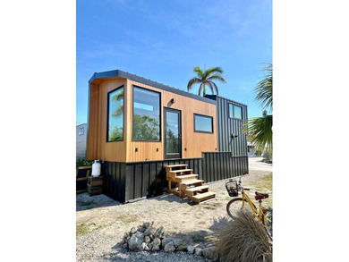 Beach Home For Sale in Sanibel, Florida