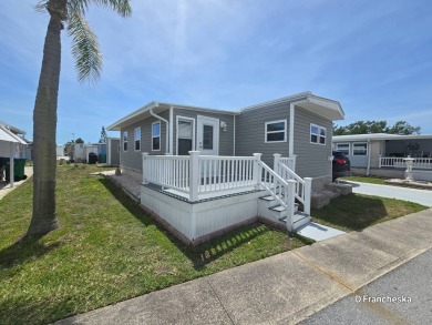 Beach Home For Sale in St. Pete, Florida