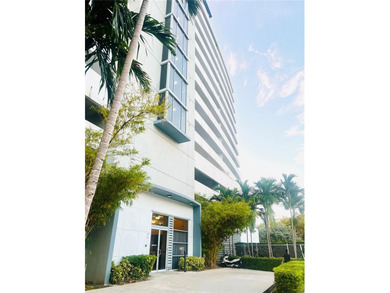Beach Condo For Sale in Miami, Florida