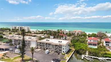 Beach Condo For Sale in Longboat Key, Florida