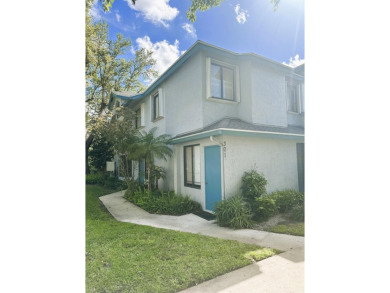 Beach Townhome/Townhouse For Sale in Greenacres, Florida