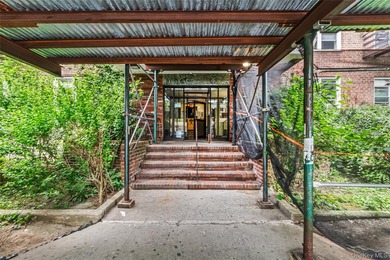 Beach Lot For Sale in Flushing, New York