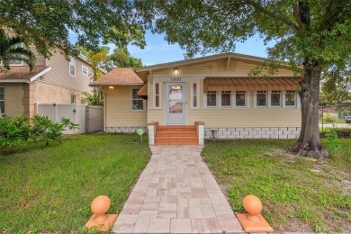 Beach Home For Sale in St. Petersburg, Florida