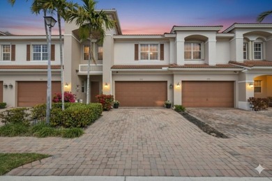 Beach Townhome/Townhouse For Sale in Boynton Beach, Florida